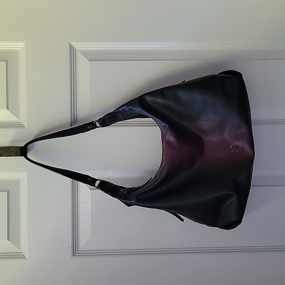 Black Vera Wang purse